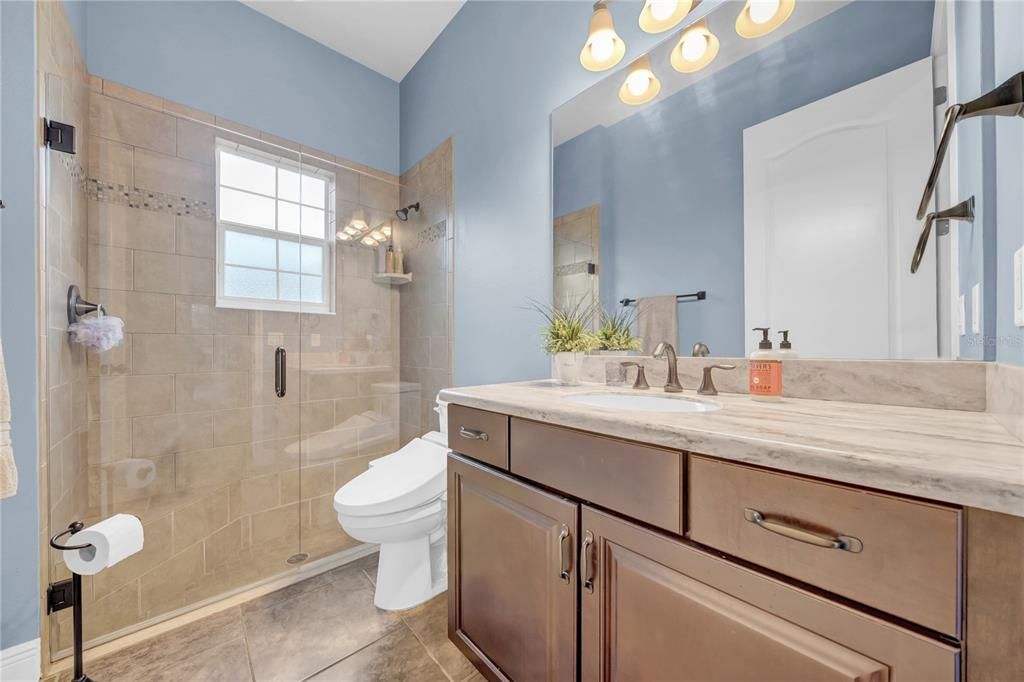 待售: $799,999 (5 贝兹, 4 浴室, 4180 平方英尺)