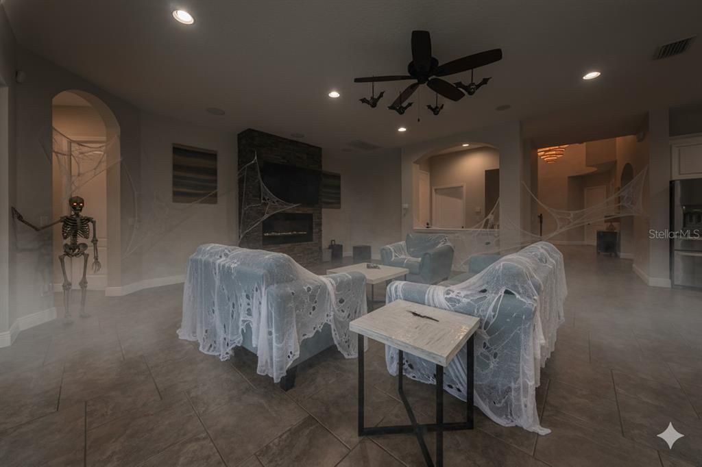 待售: $799,999 (5 贝兹, 4 浴室, 4180 平方英尺)