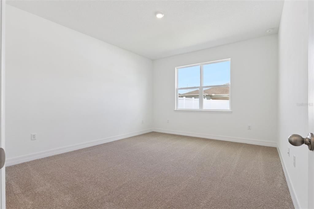 Active With Contract: $424,990 (4 beds, 2 baths, 1917 Square Feet)