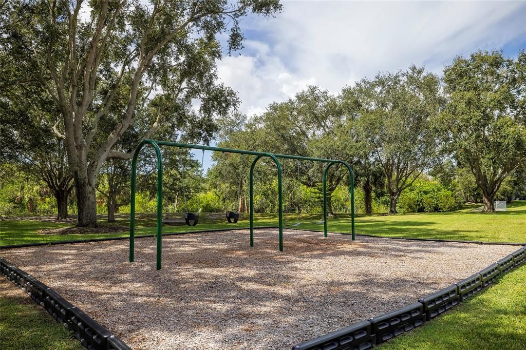 For Sale: $670,000 (4 beds, 2 baths, 2917 Square Feet)