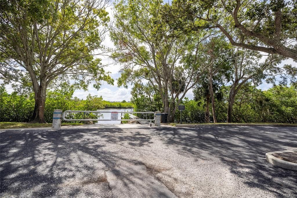 For Sale: $670,000 (4 beds, 2 baths, 2917 Square Feet)