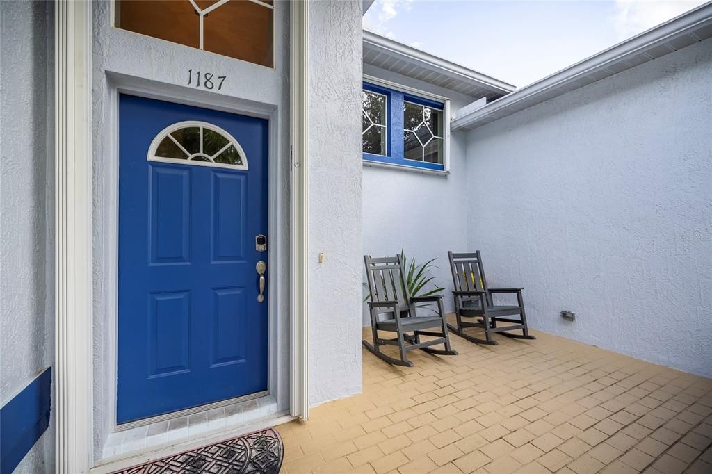 For Sale: $670,000 (4 beds, 2 baths, 2917 Square Feet)