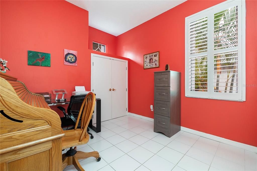 For Sale: $670,000 (4 beds, 2 baths, 2917 Square Feet)