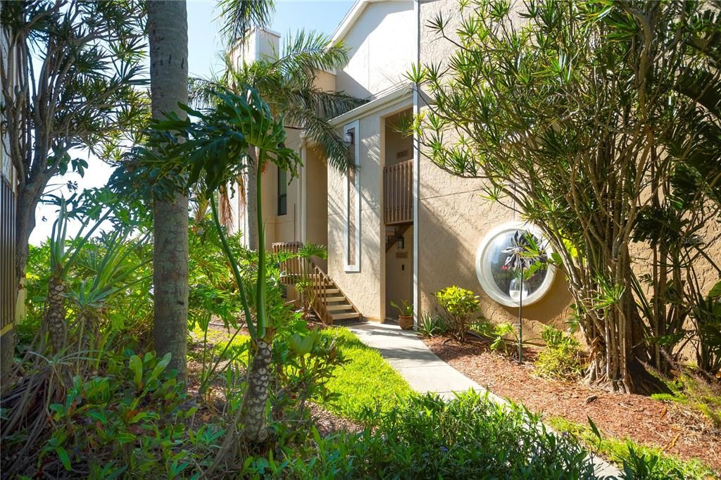 待售: $439,900 (2 贝兹, 2 浴室, 1561 平方英尺)