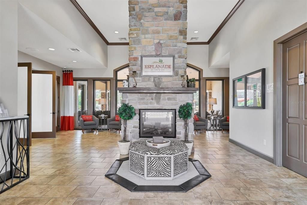 Activo con contrato: $679,900 (3 camas, 2 baños, 1886 Pies cuadrados)