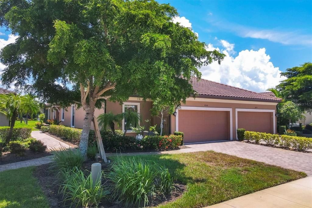 Activo con contrato: $679,900 (3 camas, 2 baños, 1886 Pies cuadrados)