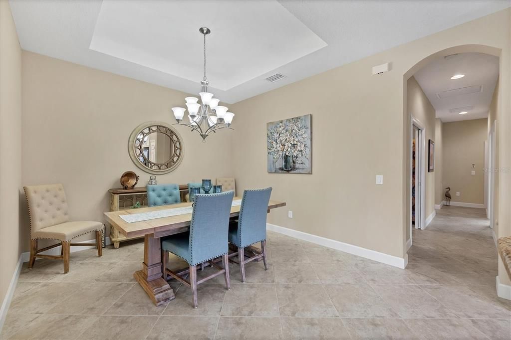 Activo con contrato: $679,900 (3 camas, 2 baños, 1886 Pies cuadrados)