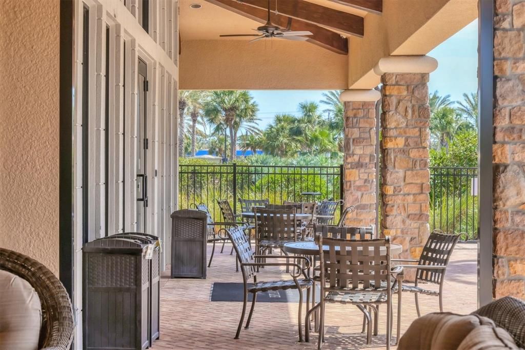 Activo con contrato: $679,900 (3 camas, 2 baños, 1886 Pies cuadrados)