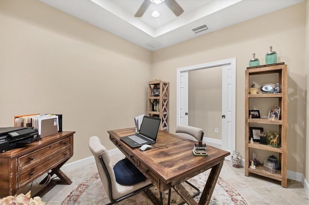 Activo con contrato: $679,900 (3 camas, 2 baños, 1886 Pies cuadrados)