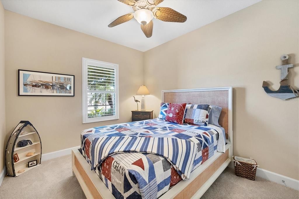 Activo con contrato: $679,900 (3 camas, 2 baños, 1886 Pies cuadrados)