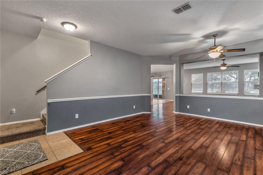 For Sale: $460,000 (4 beds, 2 baths, 2622 Square Feet)