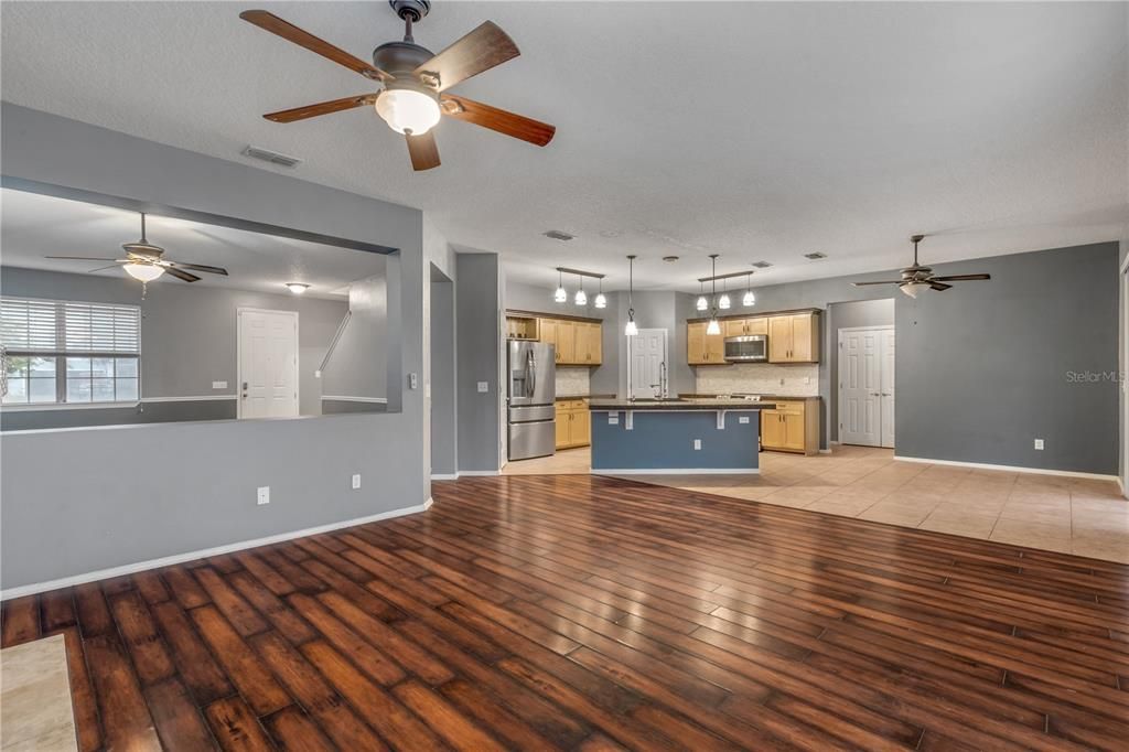 For Sale: $460,000 (4 beds, 2 baths, 2622 Square Feet)