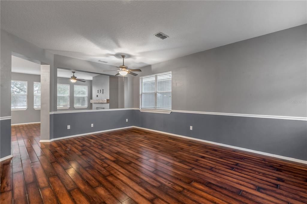 For Sale: $460,000 (4 beds, 2 baths, 2622 Square Feet)