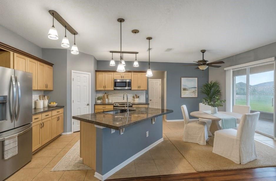 For Sale: $460,000 (4 beds, 2 baths, 2622 Square Feet)