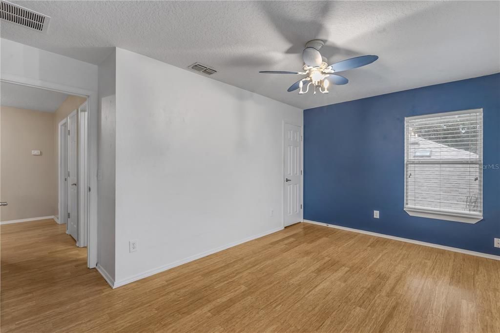 For Sale: $460,000 (4 beds, 2 baths, 2622 Square Feet)