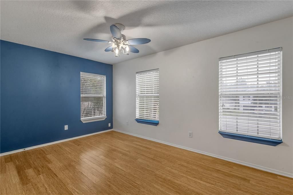 For Sale: $460,000 (4 beds, 2 baths, 2622 Square Feet)