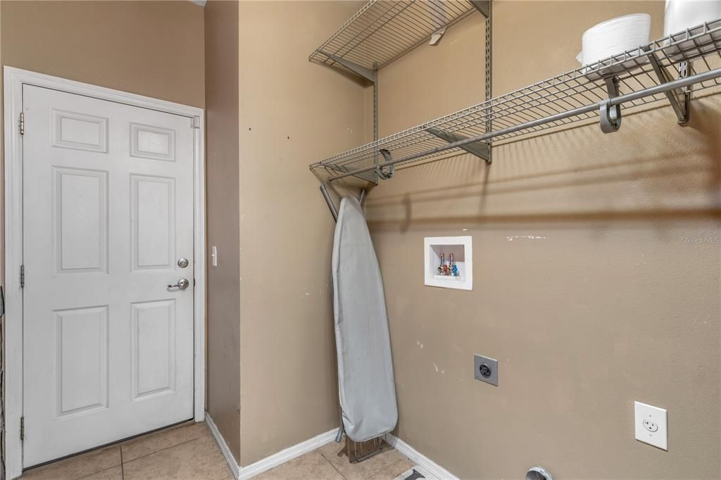 For Sale: $460,000 (4 beds, 2 baths, 2622 Square Feet)