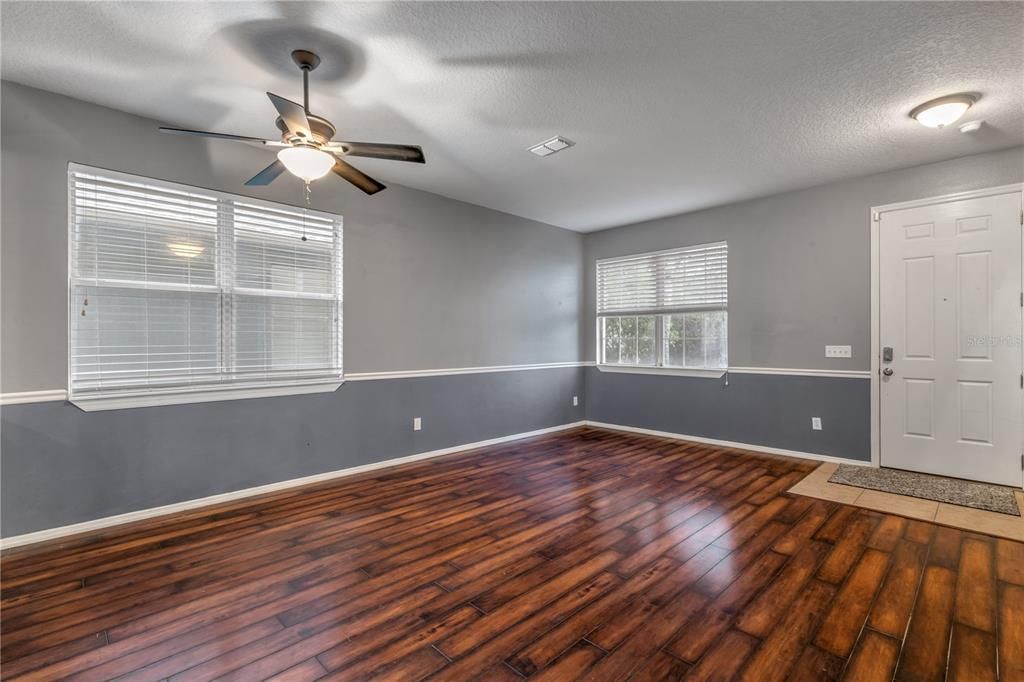 For Sale: $460,000 (4 beds, 2 baths, 2622 Square Feet)