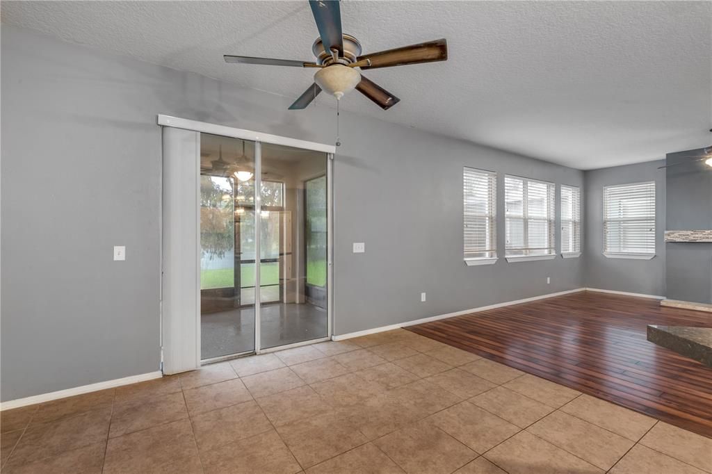 For Sale: $460,000 (4 beds, 2 baths, 2622 Square Feet)