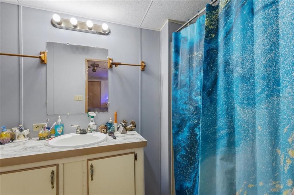 For Sale: $139,900 (2 beds, 2 baths, 1200 Square Feet)