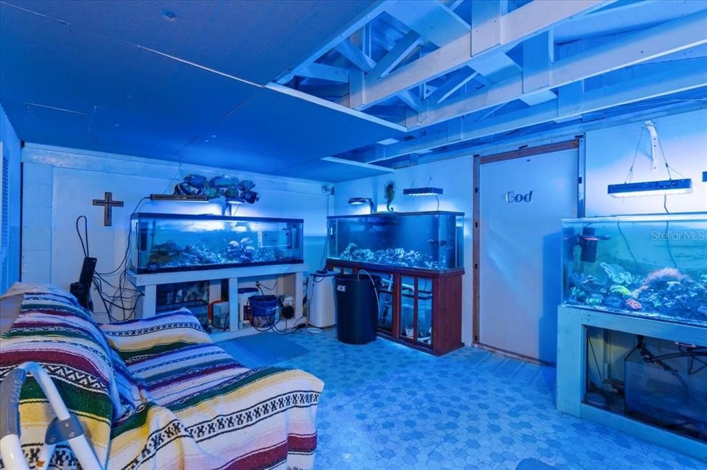 For Sale: $139,900 (2 beds, 2 baths, 1200 Square Feet)