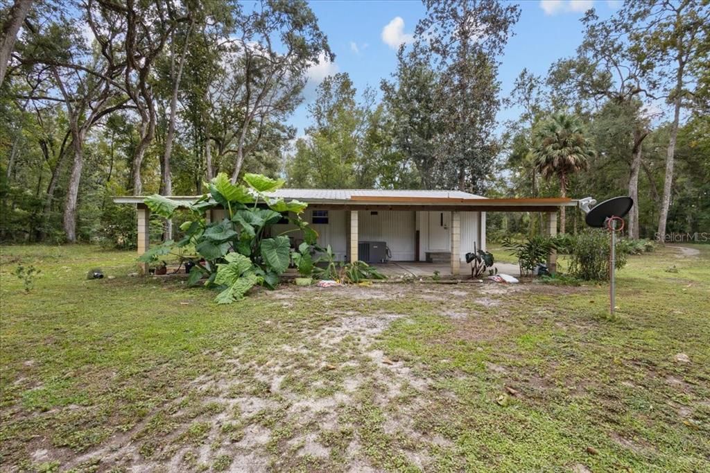 For Sale: $139,900 (2 beds, 2 baths, 1200 Square Feet)