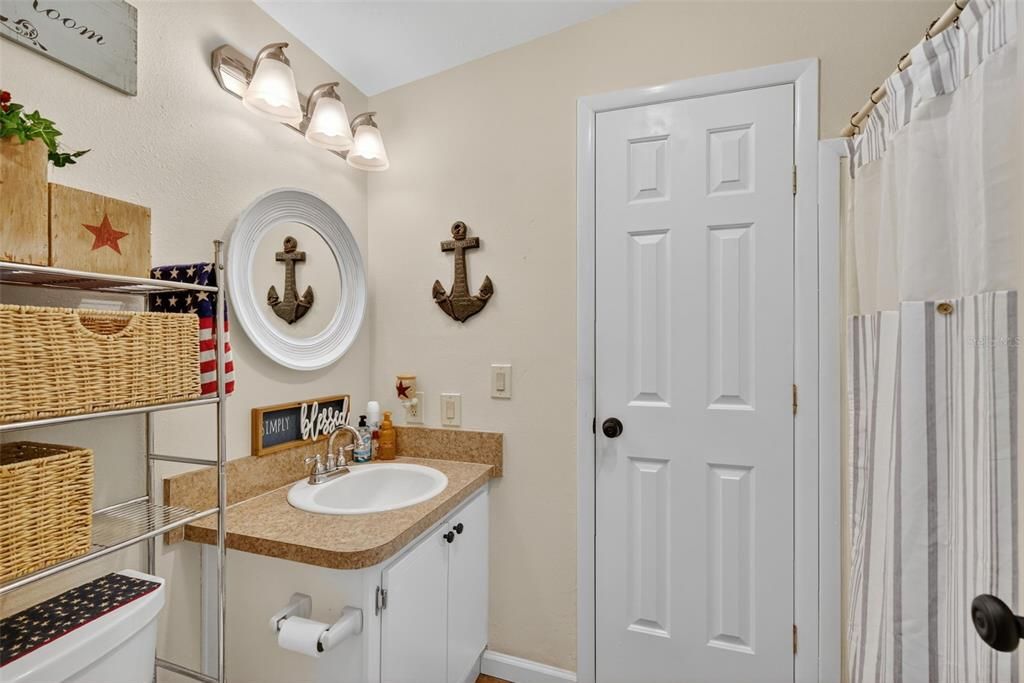 Activo con contrato: $259,000 (2 camas, 2 baños, 1756 Pies cuadrados)