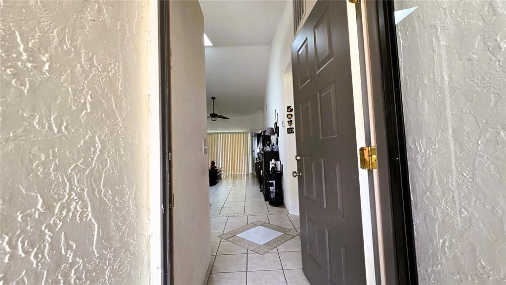 待售: $267,000 (2 贝兹, 2 浴室, 1019 平方英尺)