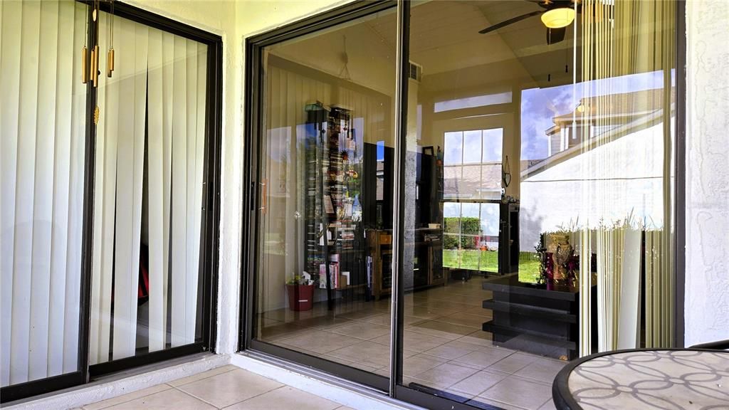 待售: $267,000 (2 贝兹, 2 浴室, 1019 平方英尺)