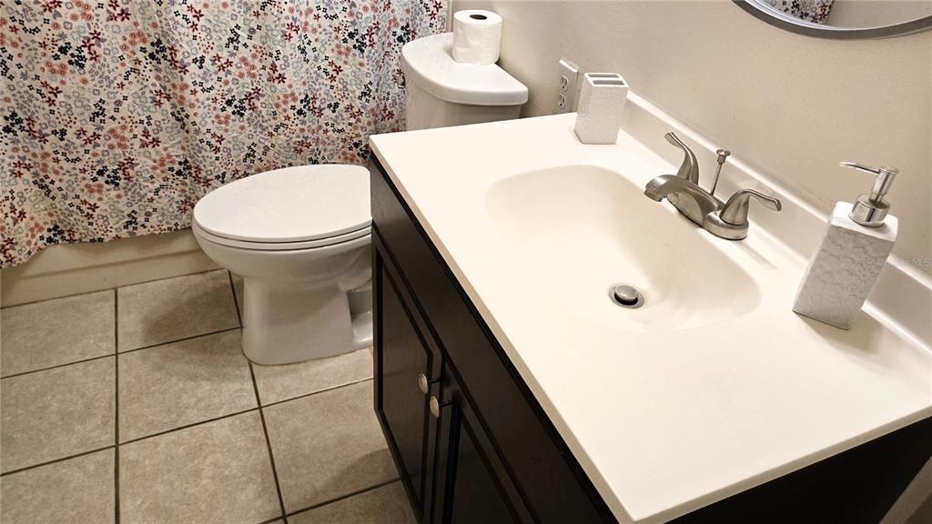 待售: $267,000 (2 贝兹, 2 浴室, 1019 平方英尺)