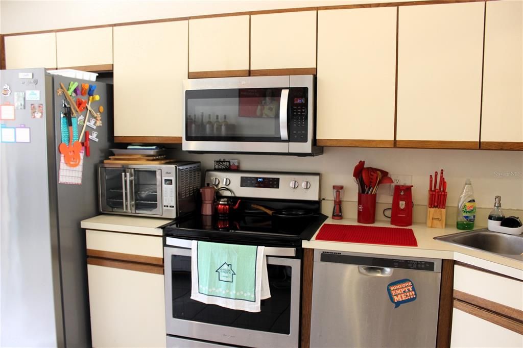 待售: $267,000 (2 贝兹, 2 浴室, 1019 平方英尺)