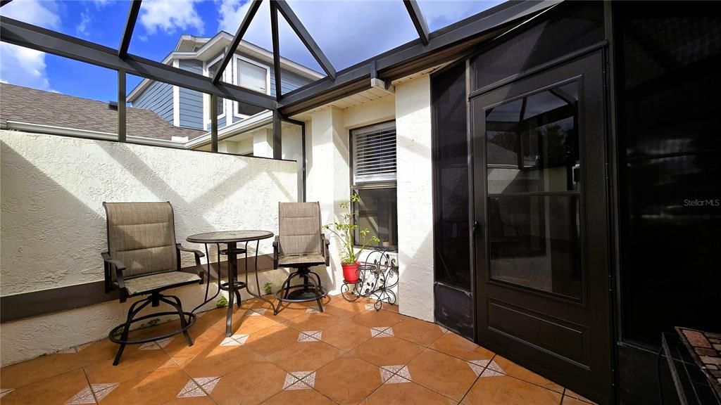 待售: $267,000 (2 贝兹, 2 浴室, 1019 平方英尺)