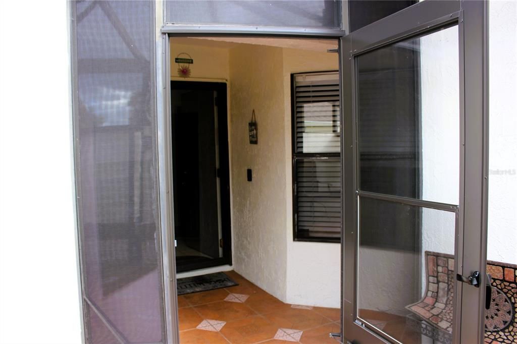 待售: $267,000 (2 贝兹, 2 浴室, 1019 平方英尺)