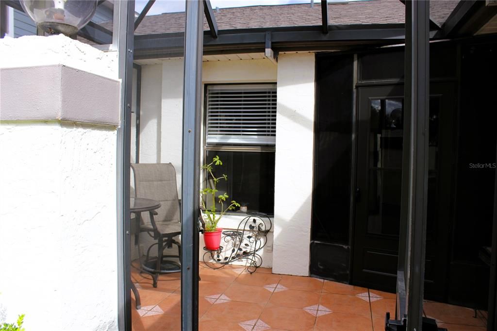 待售: $267,000 (2 贝兹, 2 浴室, 1019 平方英尺)