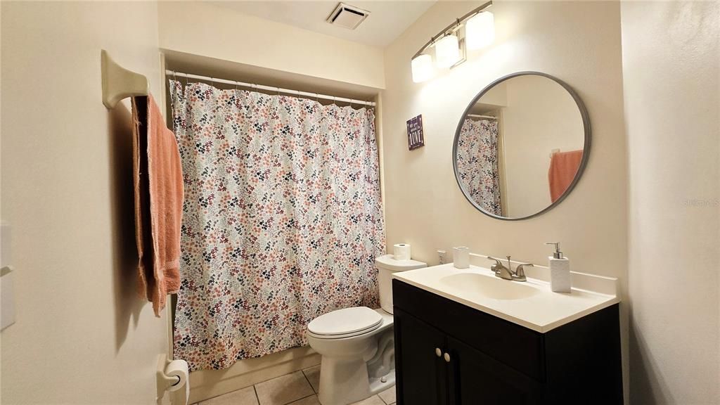 待售: $267,000 (2 贝兹, 2 浴室, 1019 平方英尺)