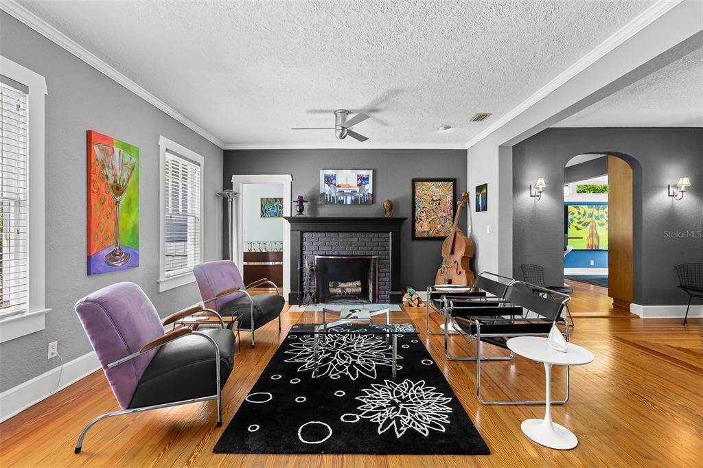 For Sale: $1,800,000 (5 beds, 2 baths, 3474 Square Feet)