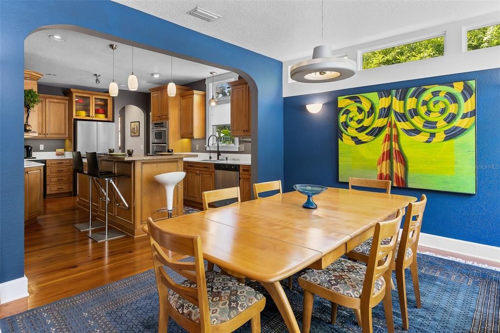 For Sale: $1,800,000 (5 beds, 2 baths, 3474 Square Feet)