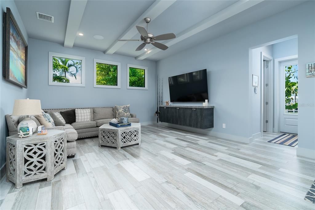 待售: $3,975,000 (4 贝兹, 3 浴室, 3219 平方英尺)