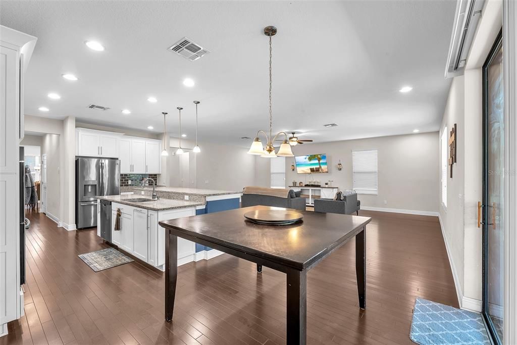 En Venta: $749,999 (5 camas, 4 baños, 4953 Pies cuadrados)