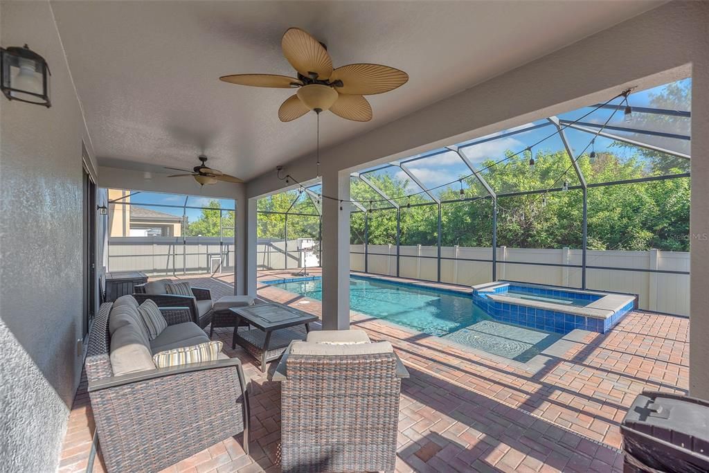 En Venta: $749,999 (5 camas, 4 baños, 4953 Pies cuadrados)