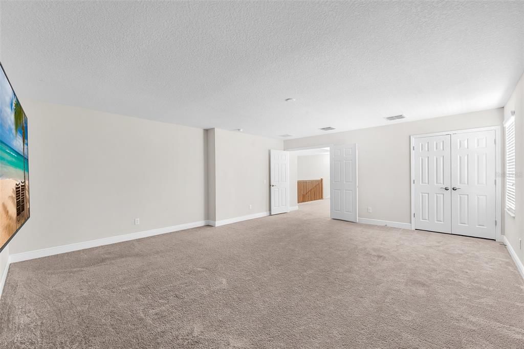 En Venta: $749,999 (5 camas, 4 baños, 4953 Pies cuadrados)