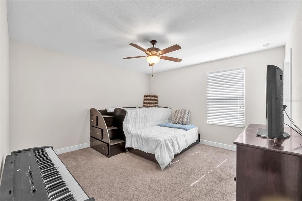 En Venta: $749,999 (5 camas, 4 baños, 4953 Pies cuadrados)