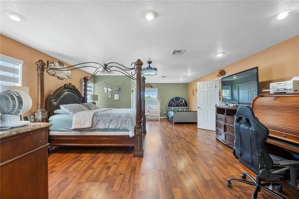 For Sale: $495,000 (3 beds, 2 baths, 2013 Square Feet)