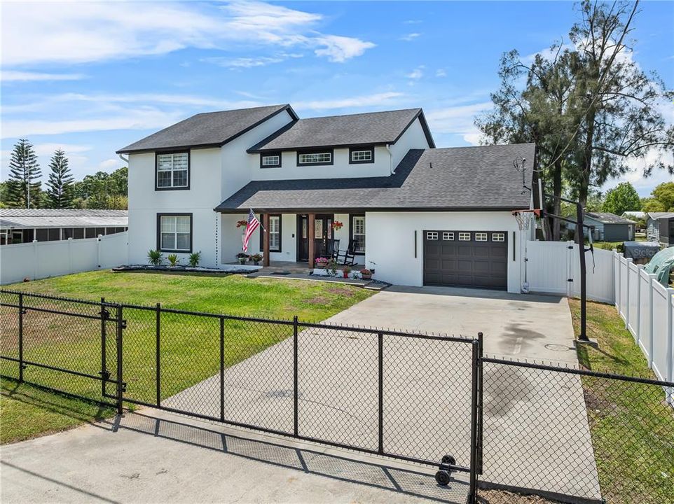 For Sale: $495,000 (3 beds, 2 baths, 2013 Square Feet)