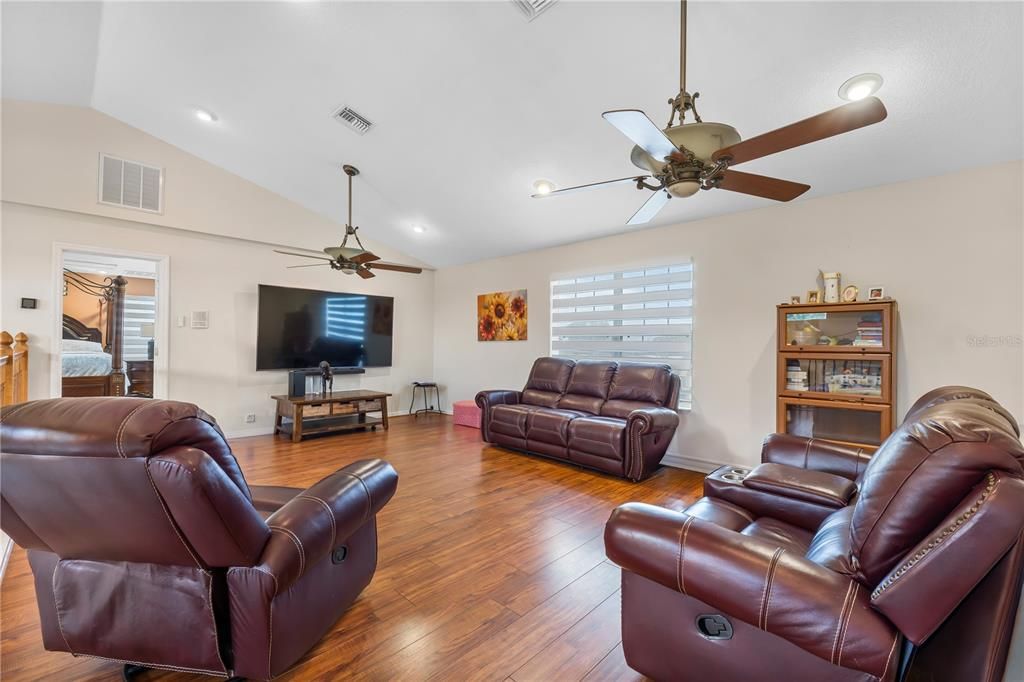 For Sale: $495,000 (3 beds, 2 baths, 2013 Square Feet)