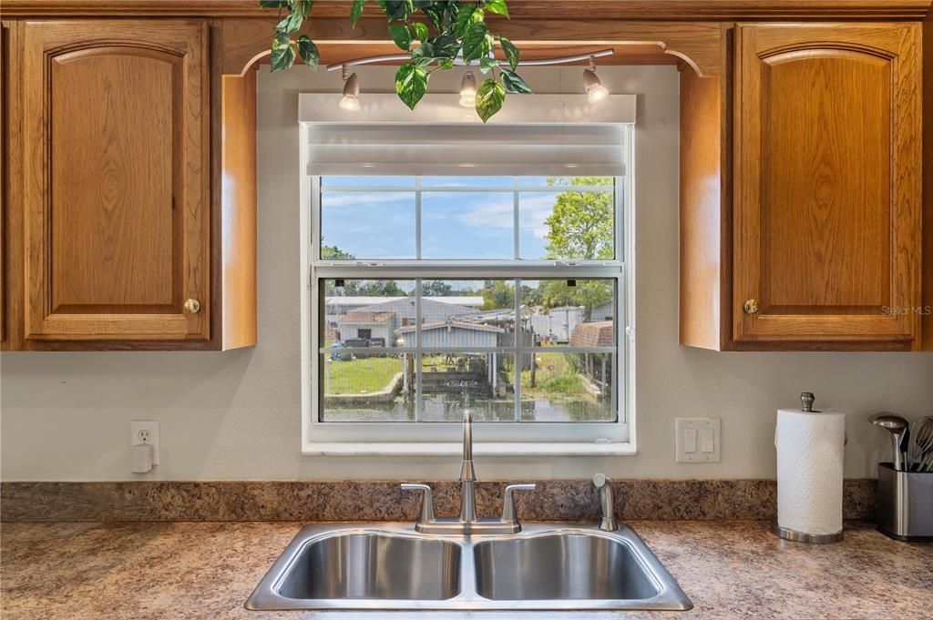 For Sale: $495,000 (3 beds, 2 baths, 2013 Square Feet)