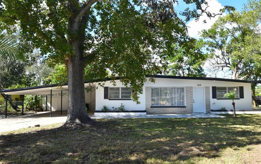 合同活跃: $259,900 (3 贝兹, 2 浴室, 1118 平方英尺)