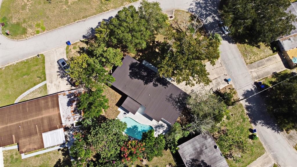 合同活跃: $259,900 (3 贝兹, 2 浴室, 1118 平方英尺)