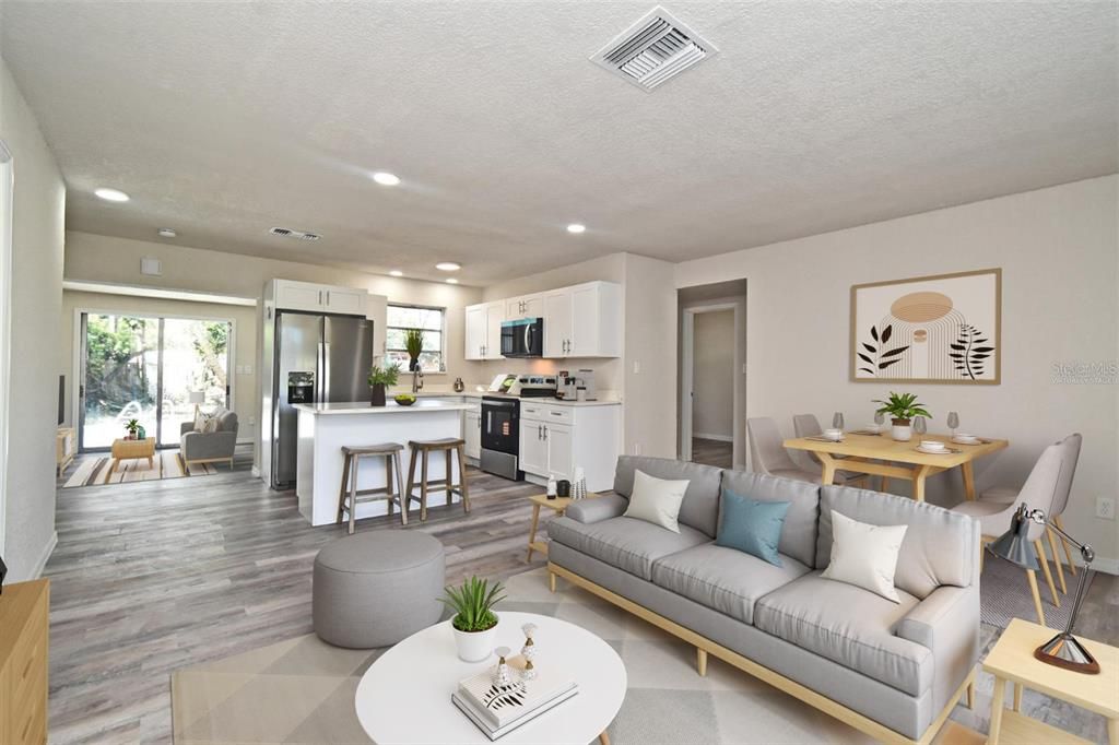 合同活跃: $259,900 (3 贝兹, 2 浴室, 1118 平方英尺)