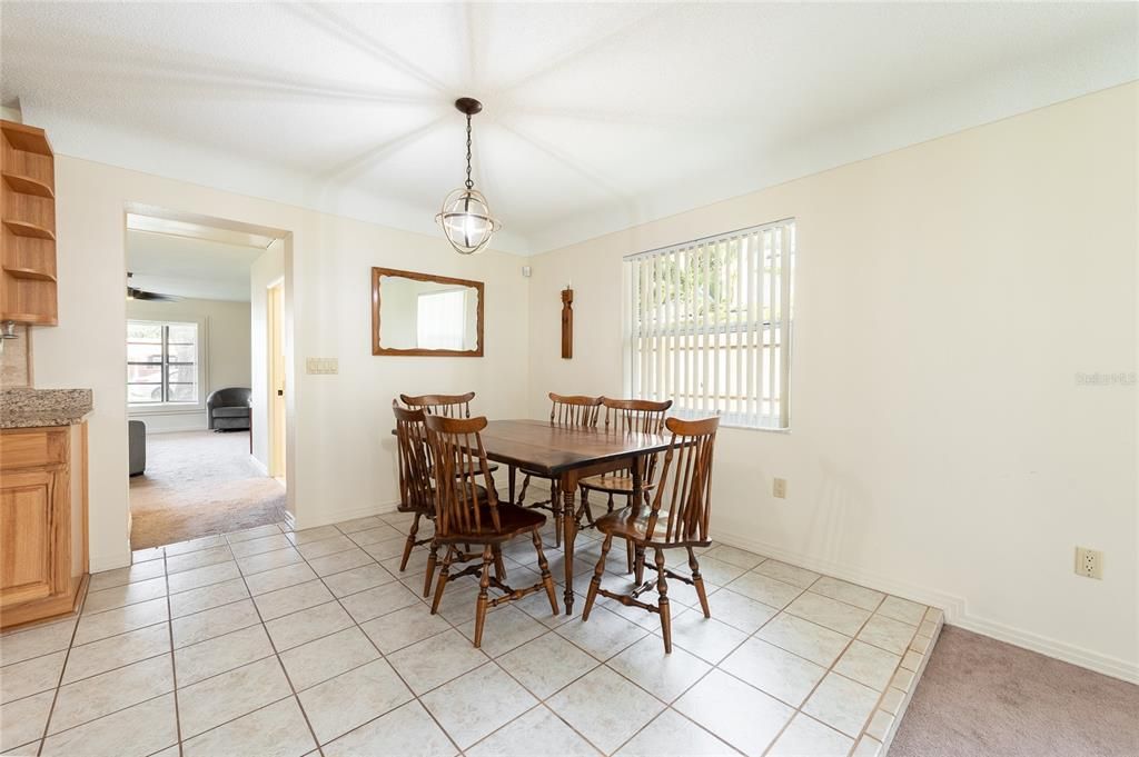 For Sale: $475,000 (3 beds, 2 baths, 1785 Square Feet)